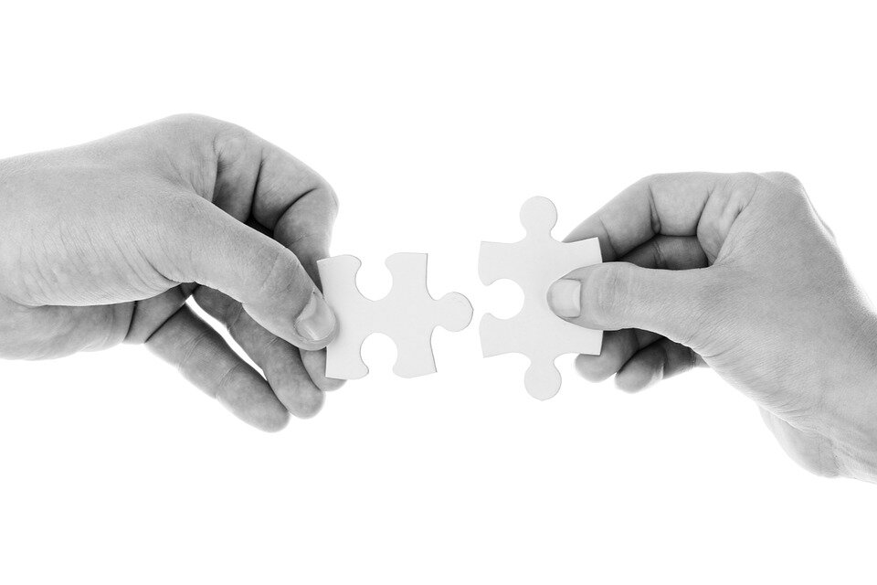 https://cdn.pixabay.com/photo/2012/03/01/01/42/connect-20333_960_720.jpg