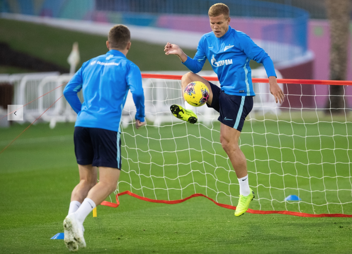 Александр Кокорин на одной из последних тренировок в Катаре. Фото Вячеслава Евдокимова/fc-zenit.ru
