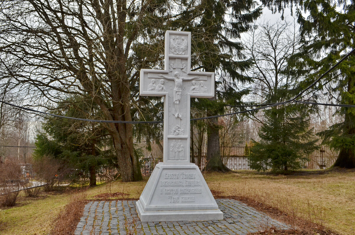 поклонный крест новопичугово. свято-троицкий антониево-дымский монастырь поклонный крест. братская могила сторожевое 1. поклонный казацкий крест. чернобыль поклонный крест.