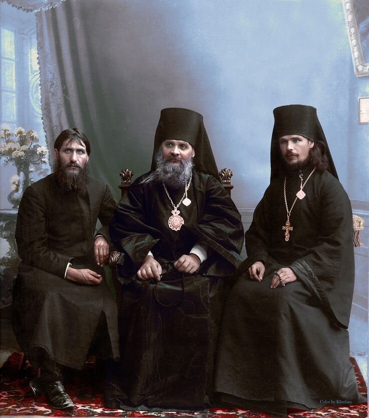 Фото Григорий Распутин, Гермоген (Долганов) и Илиодор ( Труфанов).
