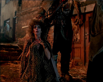 Ведьма только что выпила душу. Кадр из фильма "Сказка странствий"