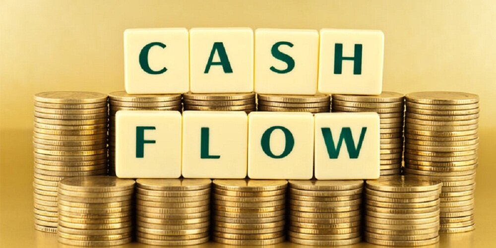 Cash Flow - денежный поток.