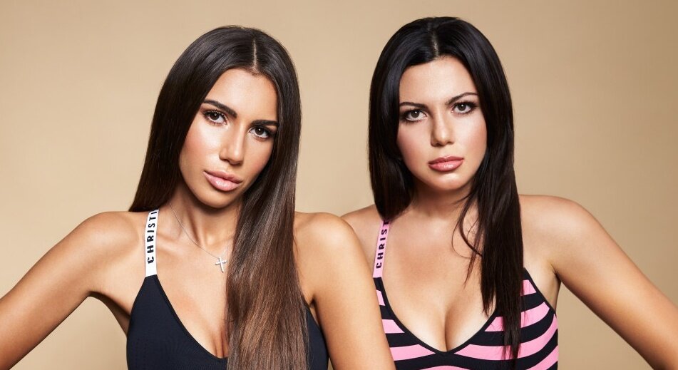 Сёстры Арина и Элеонора Мовсисян