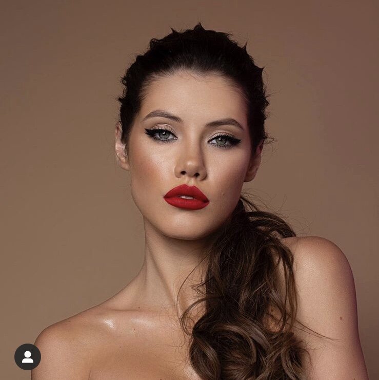 makeup: @polina_mechkovskaya hairdresser: @eterya photographer: @lubov_ortega model: @angelina.makogon