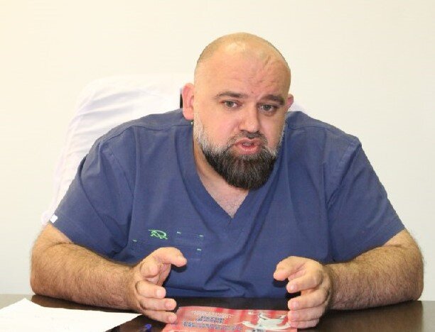 Главный врач больницы в Коммунарке Денис Проценко