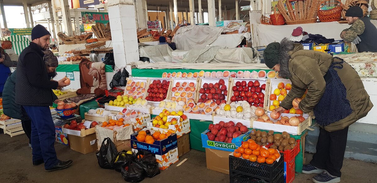 Торговля начинается в раннего утра