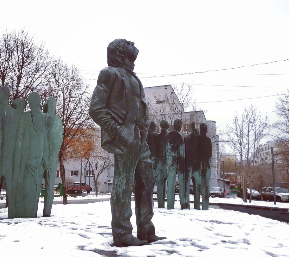 Памятник Бродскому на Садовом кольце