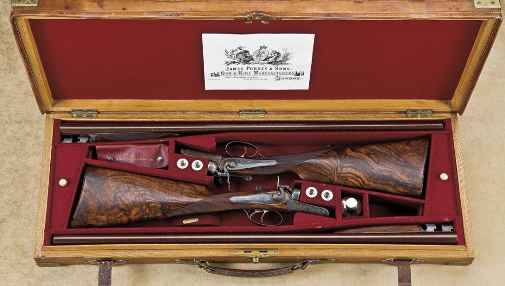 Компания Purdey (полное название James Purdey & Sons Limited) начала заниматься изготовлением ружей в 1814 году, а ее основатель, Джеймс Парди, до этого долгое время работал у самого известного оружейного мастера тех лет Джозефа Мантона, пока не «созрел» открыть собственное дело.