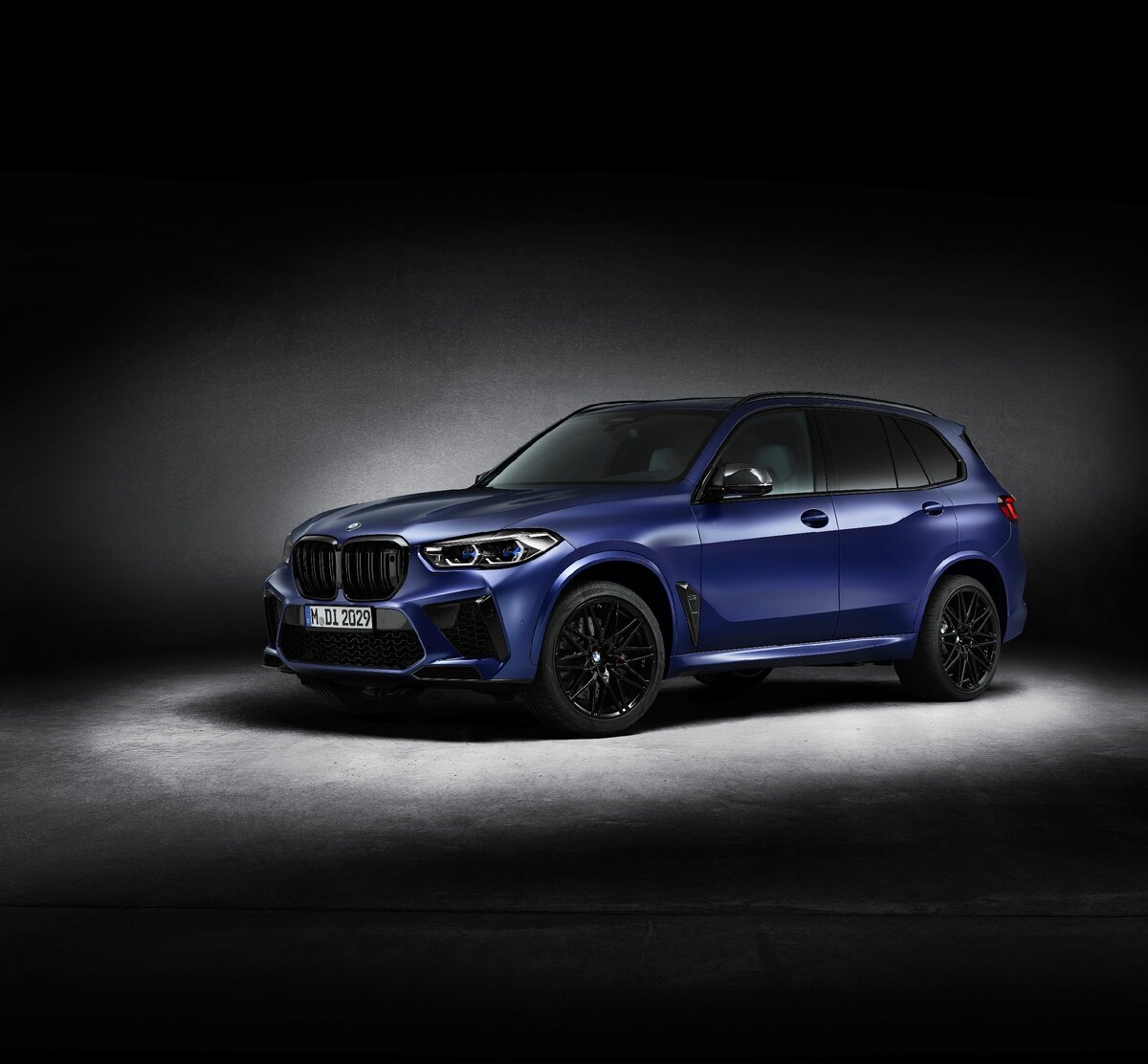 BMW X5 M Competition First Edition — 12 990 000 рублей.