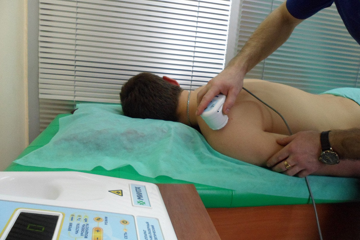 Позвоночная грыжа физиотерапия. Инфракрасная лазеротерапия почек. Электротерапия электрофорез. Электролечение электрофорез. Магнитотерапия fizioterapiya mag30.