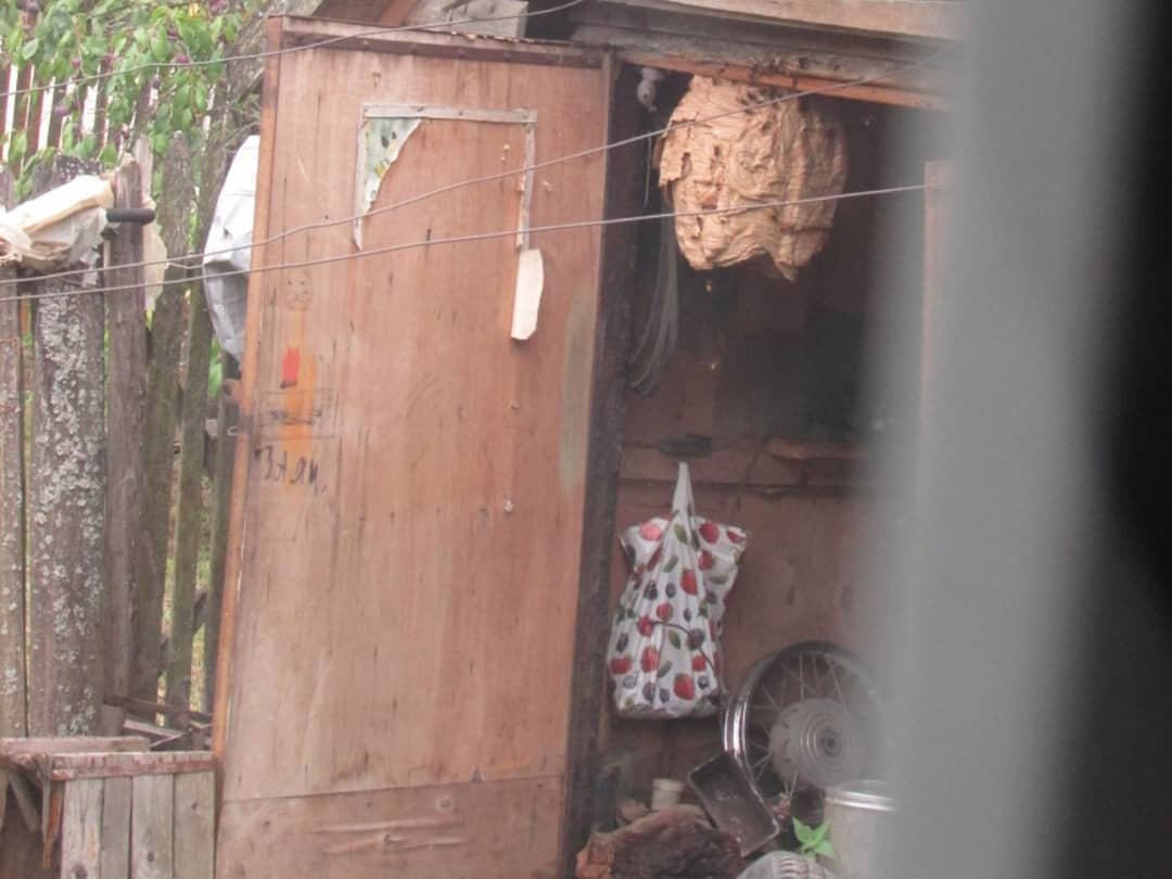  в нашем случае - литров на 15, хорошее такое ведро