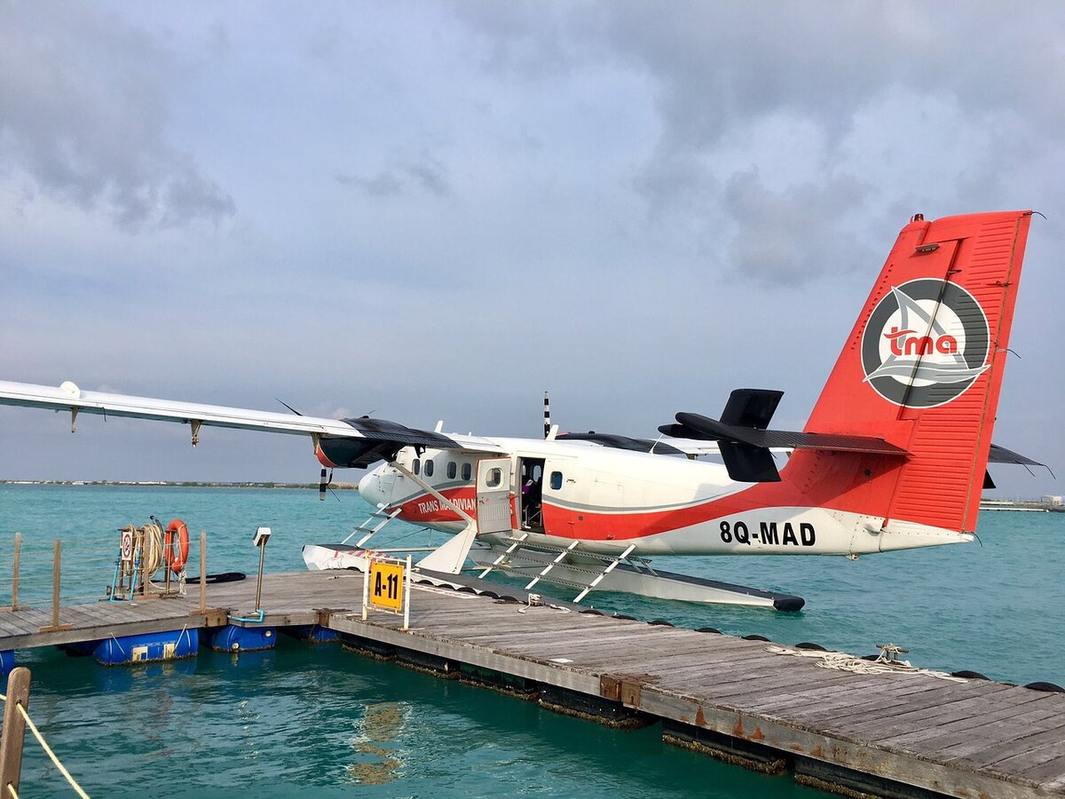 На таком гидроплане Вас доставят на Ваш остров