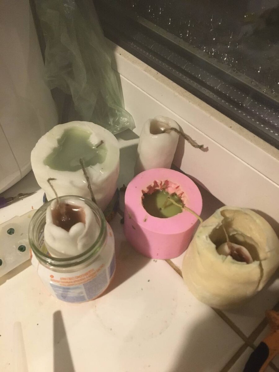 Белые формы- самодельные. 