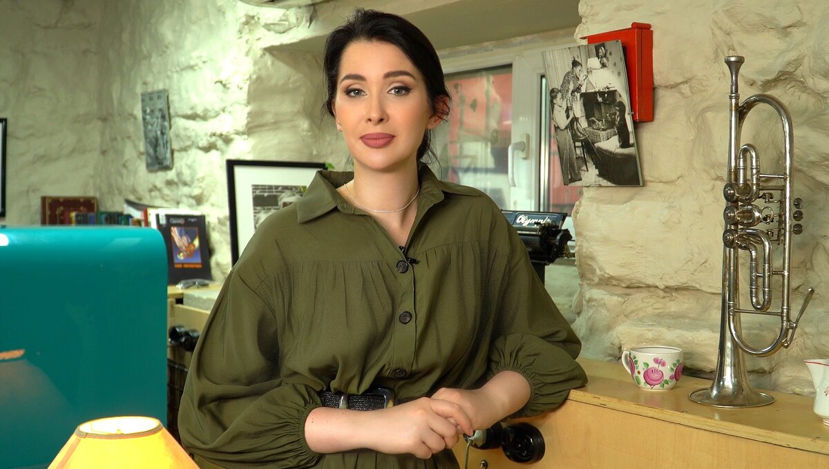 Автор и ведущая Валерия Наянова рассказала об истории советской фарфоровой посуды