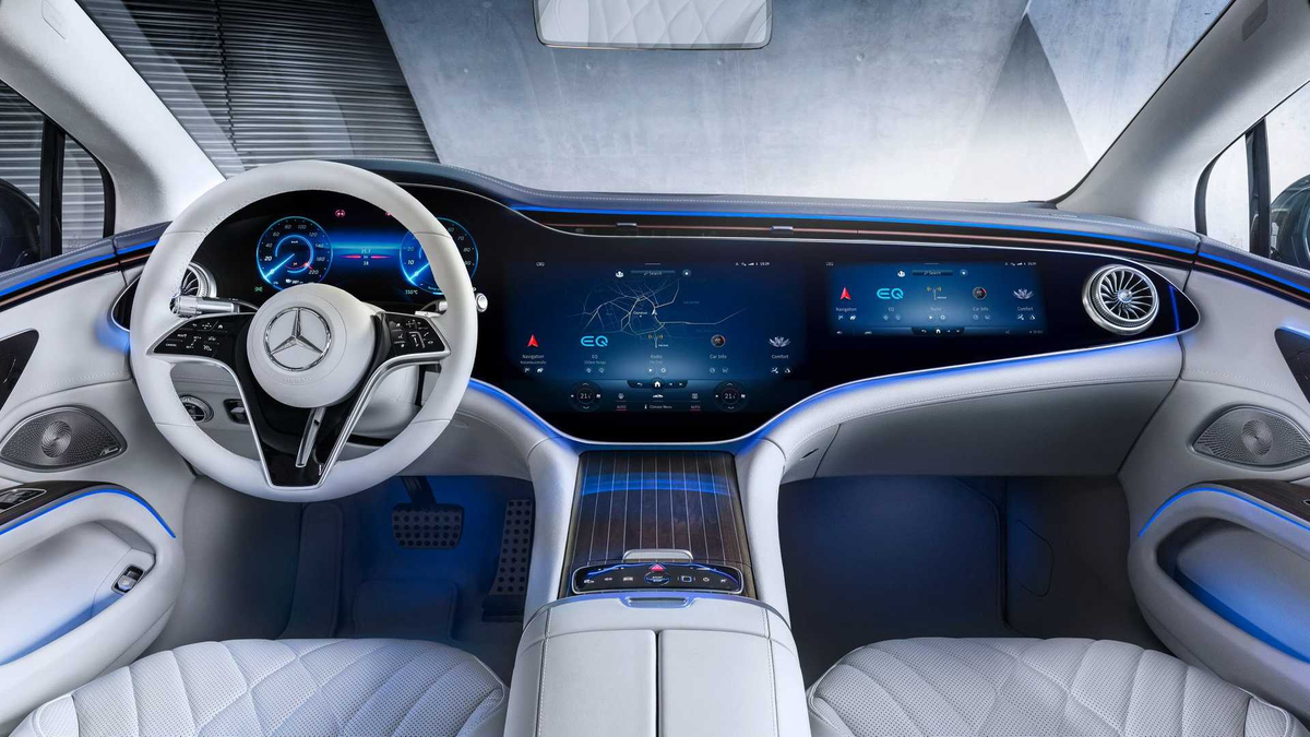 Источник: https://www.mercedes-benz.co.uk/passengercars/mercedes-benz-cars/electric-vehicles/electric-car-range/eqa-video.module.html