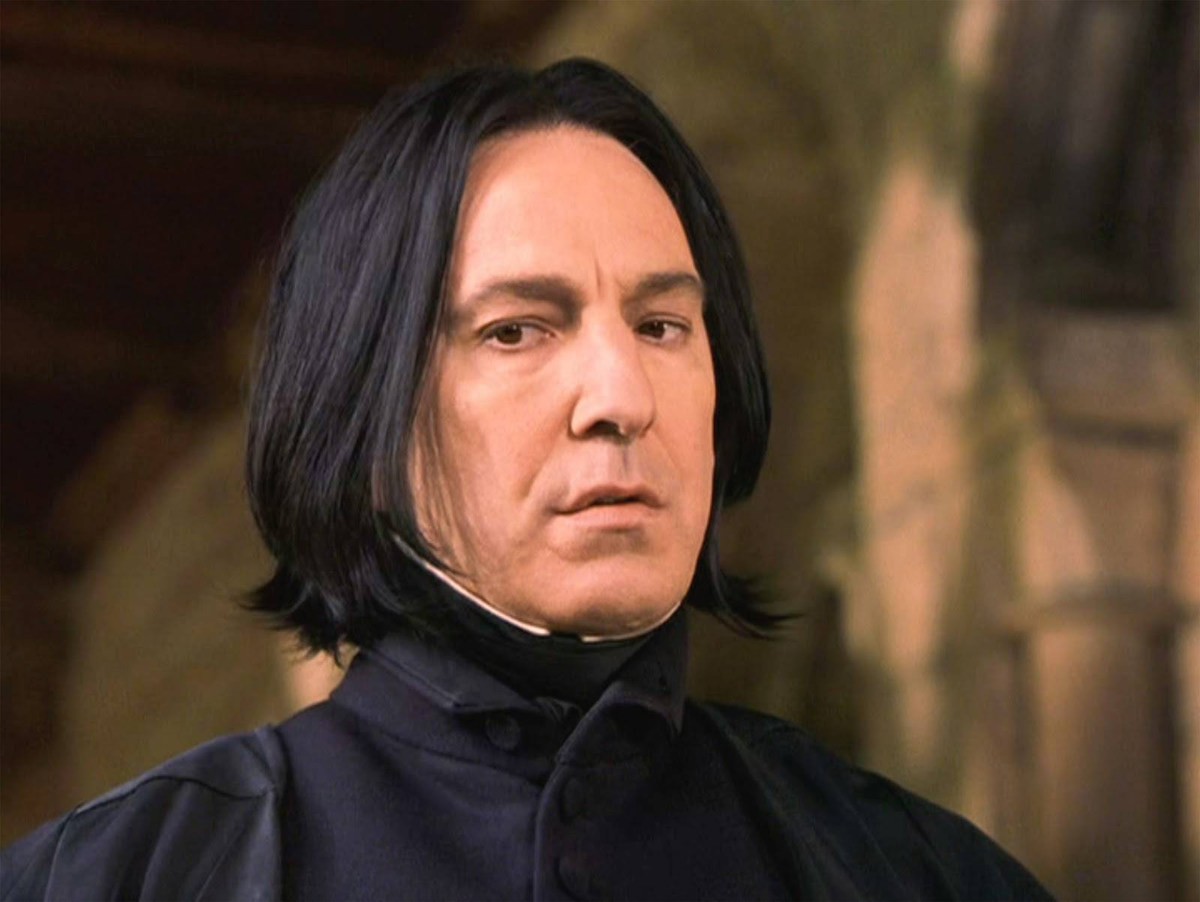 Snape harry. Алан Рикман Северс Снейп. Алан Рикман Гарри Поттер. Алан Рикман Северус Снегг. Северус Снегг и Гарри Поттер.