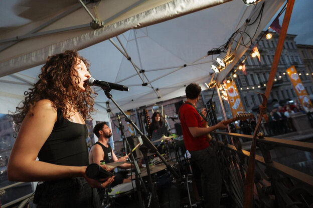    «Этот опыт может получить любой кировчанин». Группа «КУДРИ!» выступила на фестивале «Ленинградские мосты»