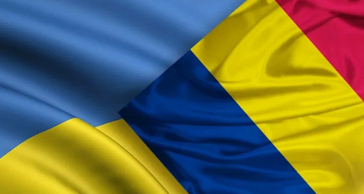 Украинцы румыния. Флаг Украины и Румынии. Флаги Молдовы и Украины. Флаг Румынии и Молдавии. Украина и Молдавия флажки.