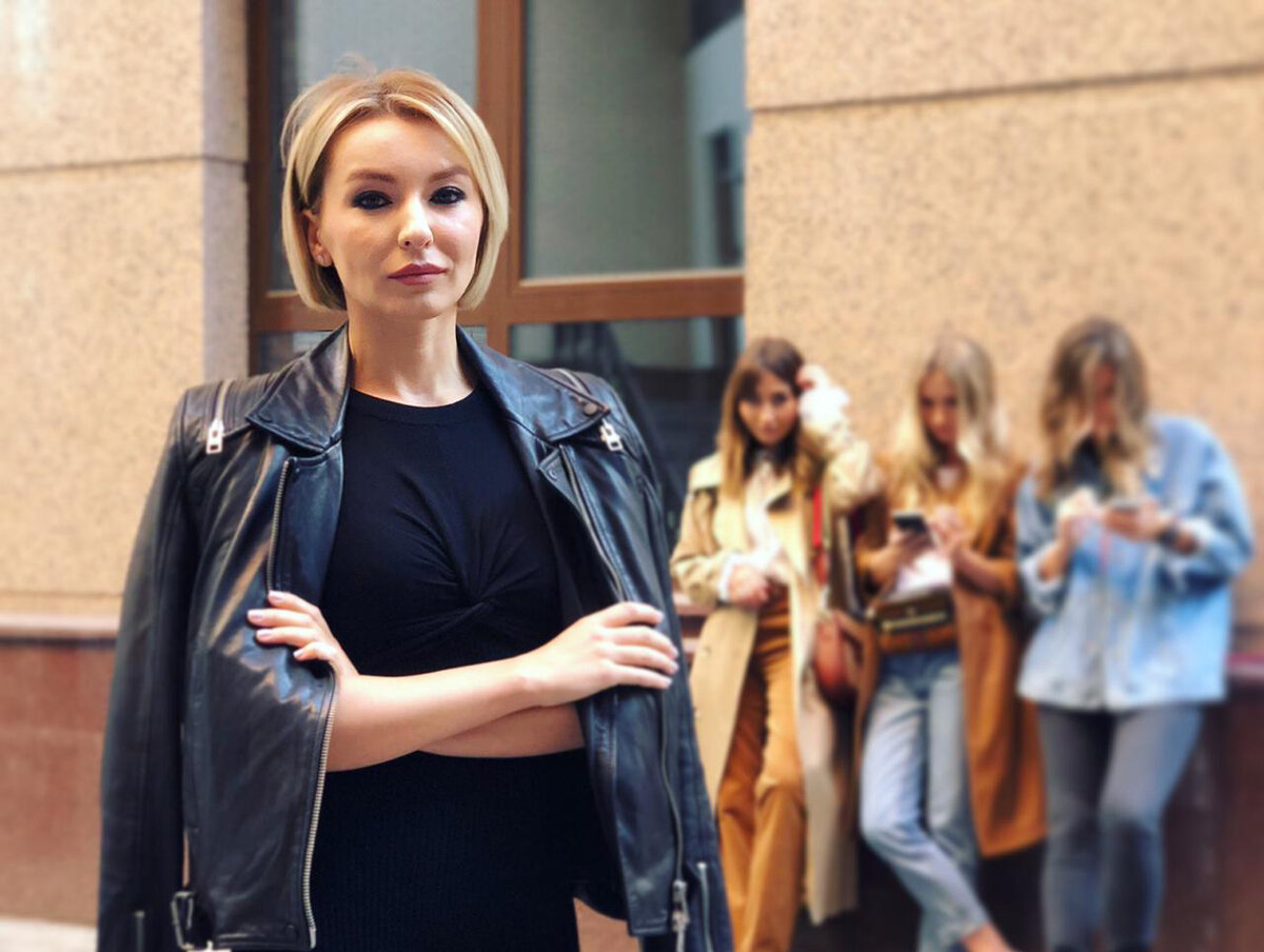 Юлия Гладышева - сооснователь, директор и топ-стилист «Парикмахерской YG»