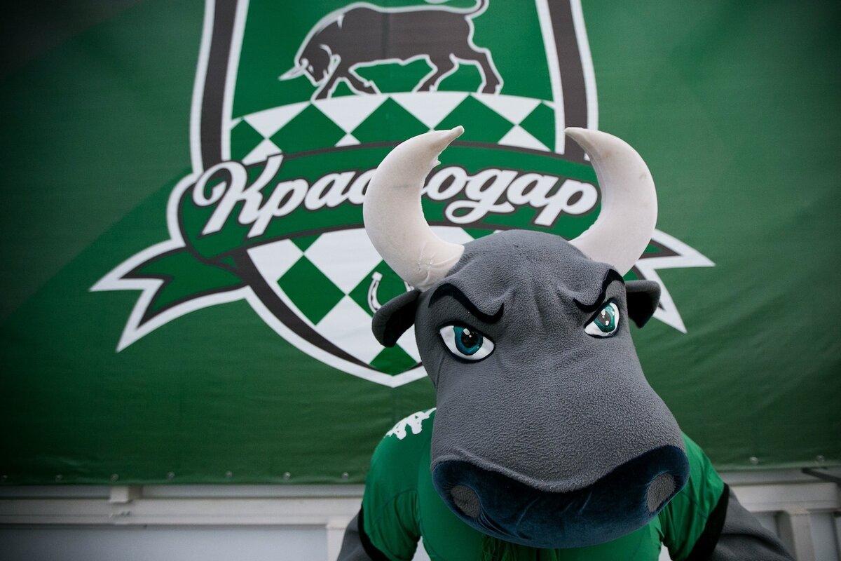 Эмблема ФК Краснодар и клубный талисман