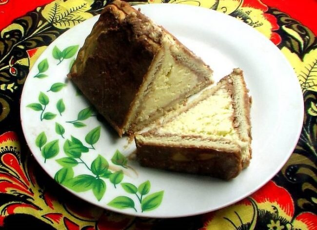 Торт Творожный домик из печенья и творога без выпечки рецепт с фото пошагово