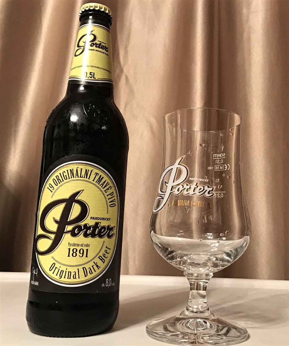 Нам насколько понравился этот портер, что нашу коллекцию стекла незамедлительно пополнил фирменный «тюльпан» пивоварни
