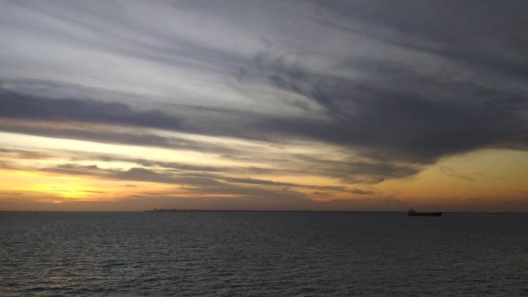 Закат в Индийском океане.