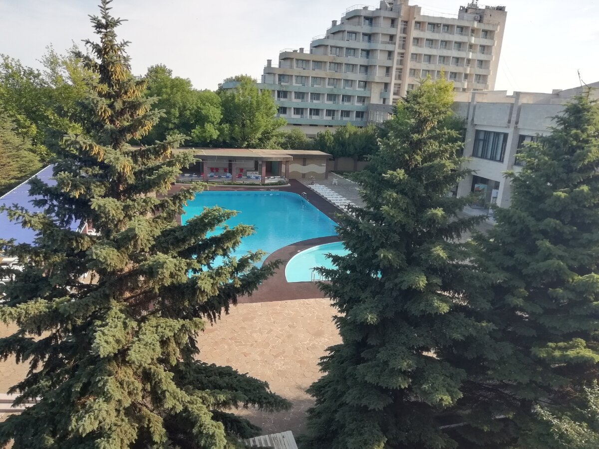 Пансионаты и базы отдыха в Николаевке