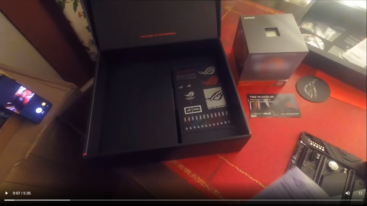 Материнская плата ASUS ROG