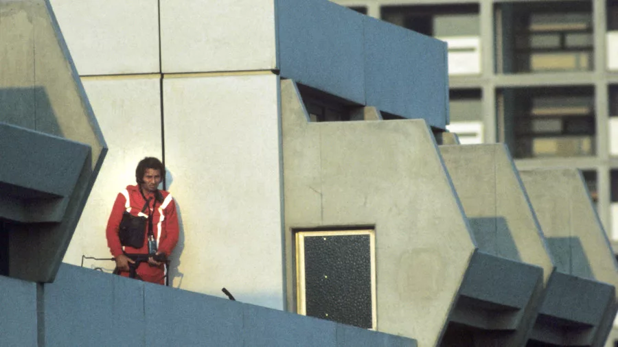 Мир менялся явно не в лучшую сторону...