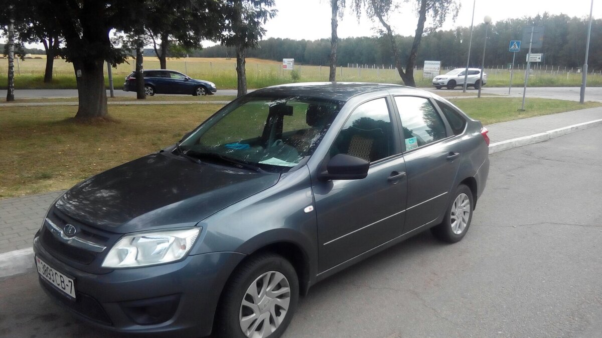 Лада Гранта лифтбек, 1,6 м3, бензин, 8-кл., выпуск январь 2018 года