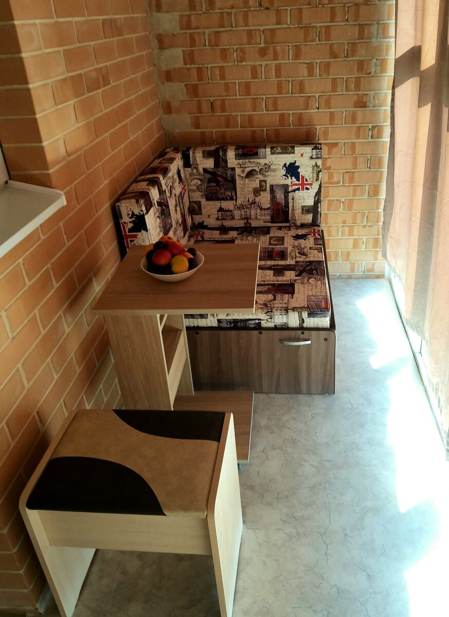 На балконе царит минимализм) Фото автора