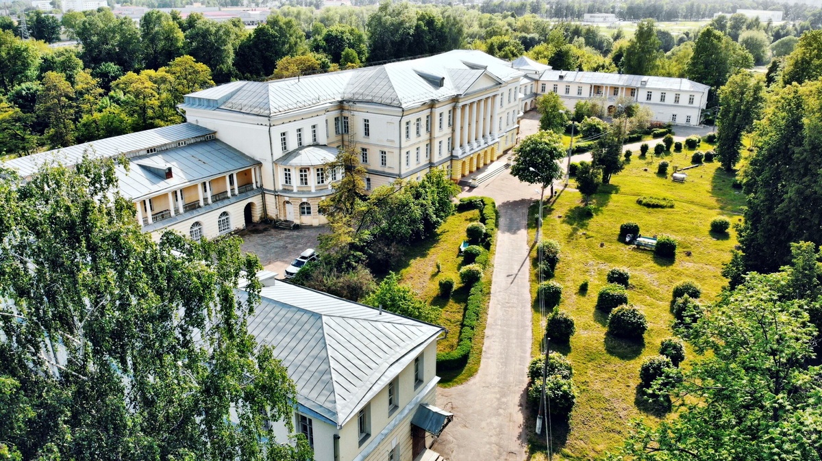 Усадьба Горенки, главное здание.