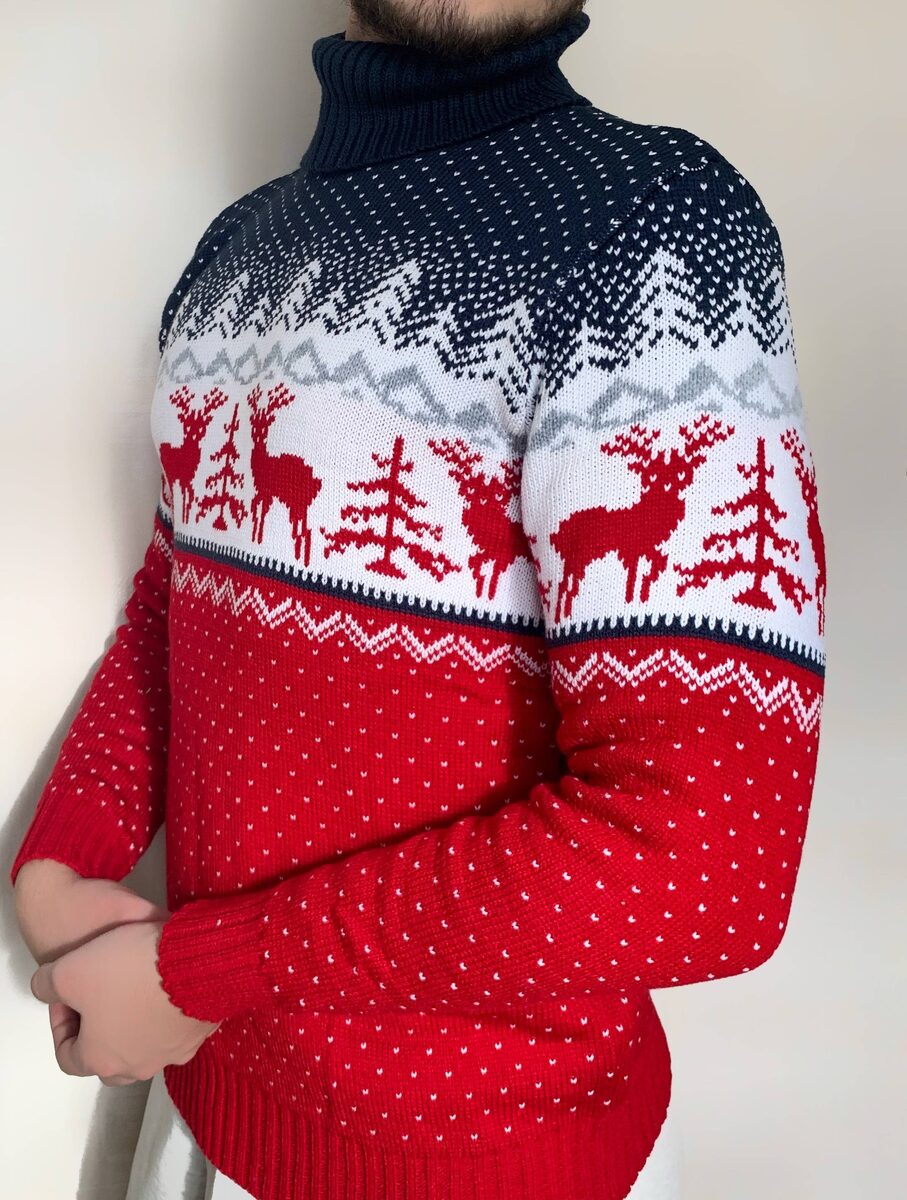 Фото с сайта https://kazanexpress.ru/product/Sviter-vyazanyj-novogodnij-s-olenyami-Uniseks-326677