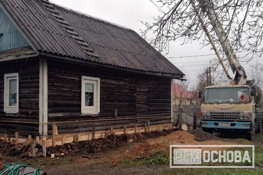 Замена фундамента и венцов дома без подъема в пос. Ульяновка
