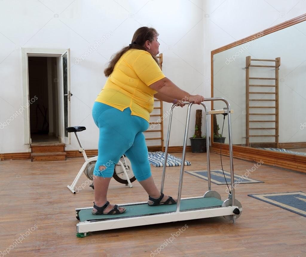 Зимой, когда нет солнца, можно делать упражнения дома, чтобы не допустить нехватку витамина D. 