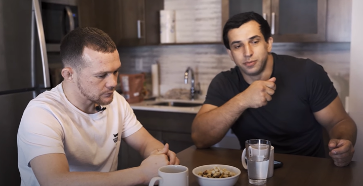 "Кухонные разговоры" 