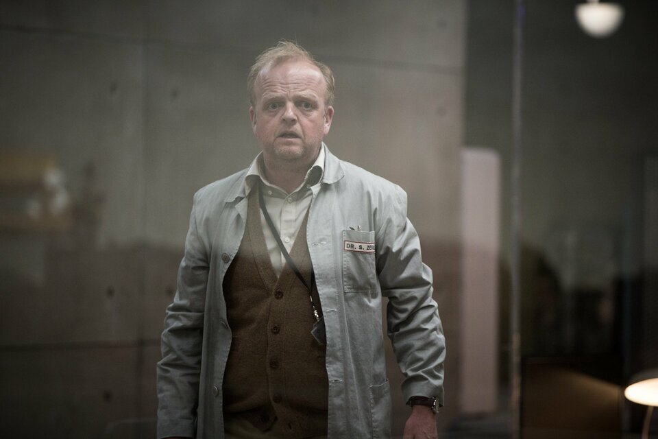 shot from "Morgan"/2016/Luke Scott/Burk A Project, Scott Free Productions, TSG Entertainment/Источник - kinopoisk.ru