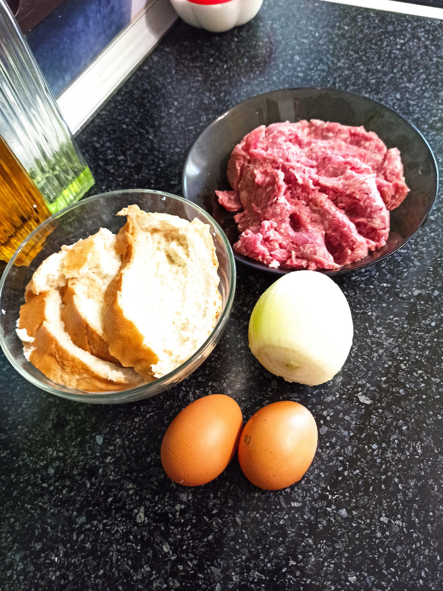 Ингридиенты для котлет.