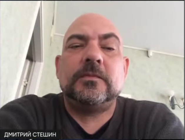 Суров, как и все мы, в зумах и гневе.