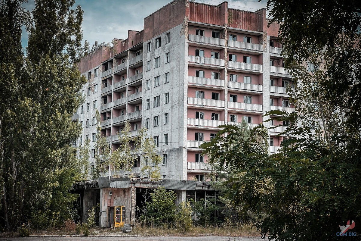 Знаменитый "Белый дом".