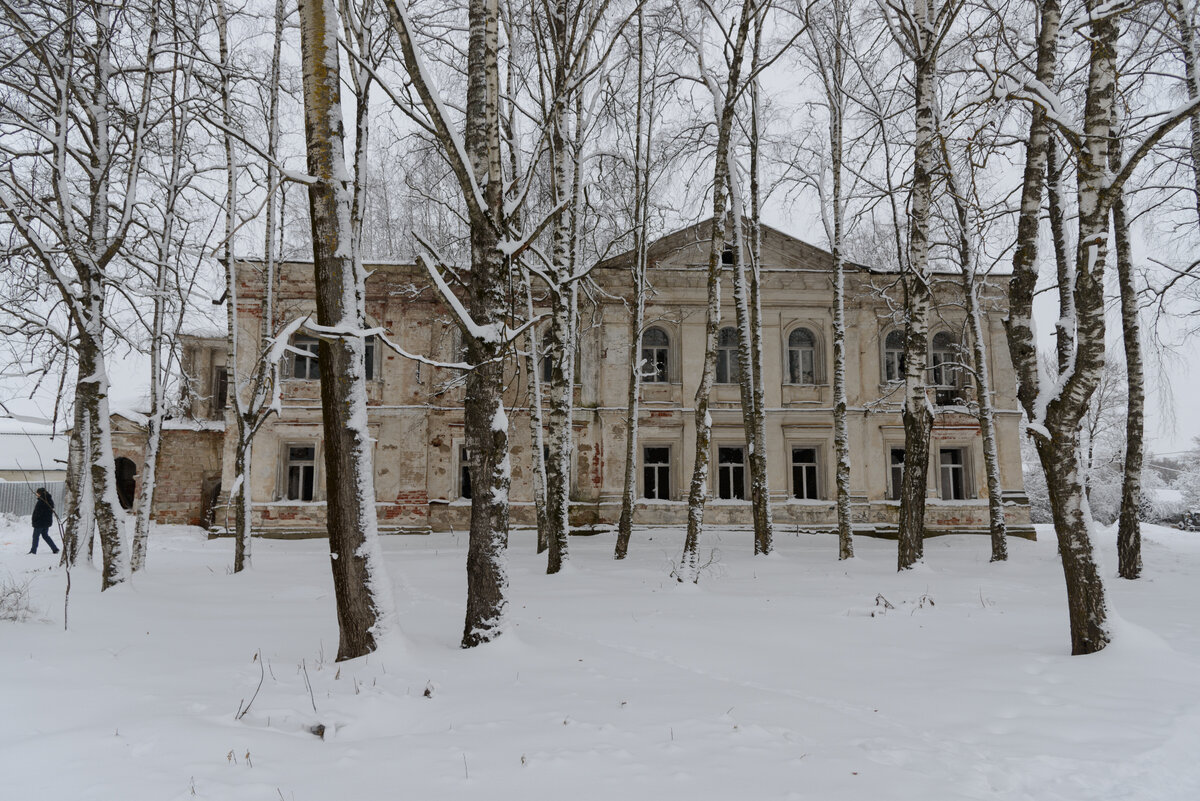 Церковь Рождества Христова в городе Бежецке. Храм, в котором молились юные  граф Аракчеев и Лев Гумилев, ждет восстановления | Бежецкая старина | Дзен