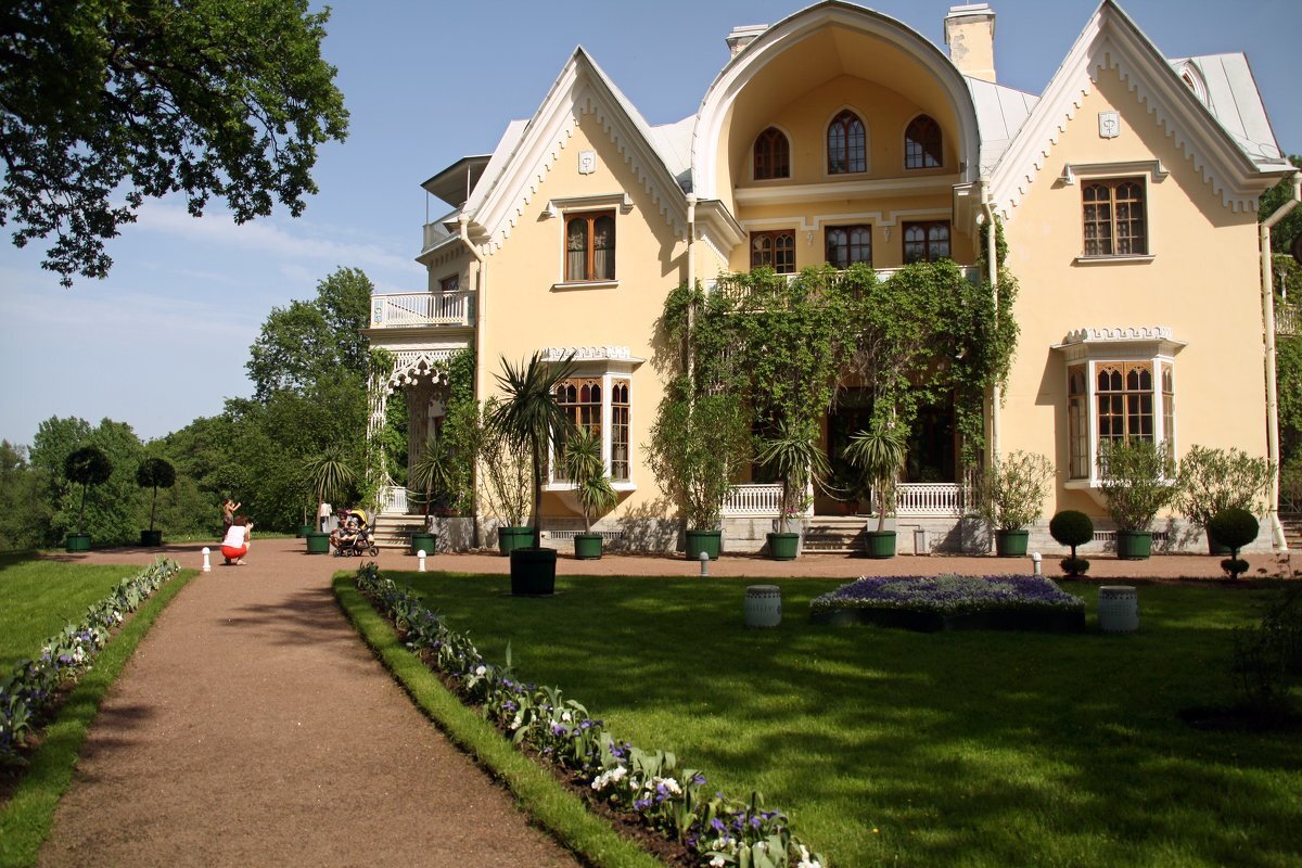 Александрия, улица лепсиус, дом 10 египет. Жк новая александрия. Жк новая александрия. Коттедж менеласа в петергофе. Коттедж менеласа в петергофе.