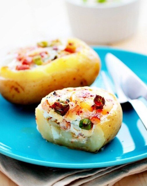 Лодочки из картошки с сыром и беконом