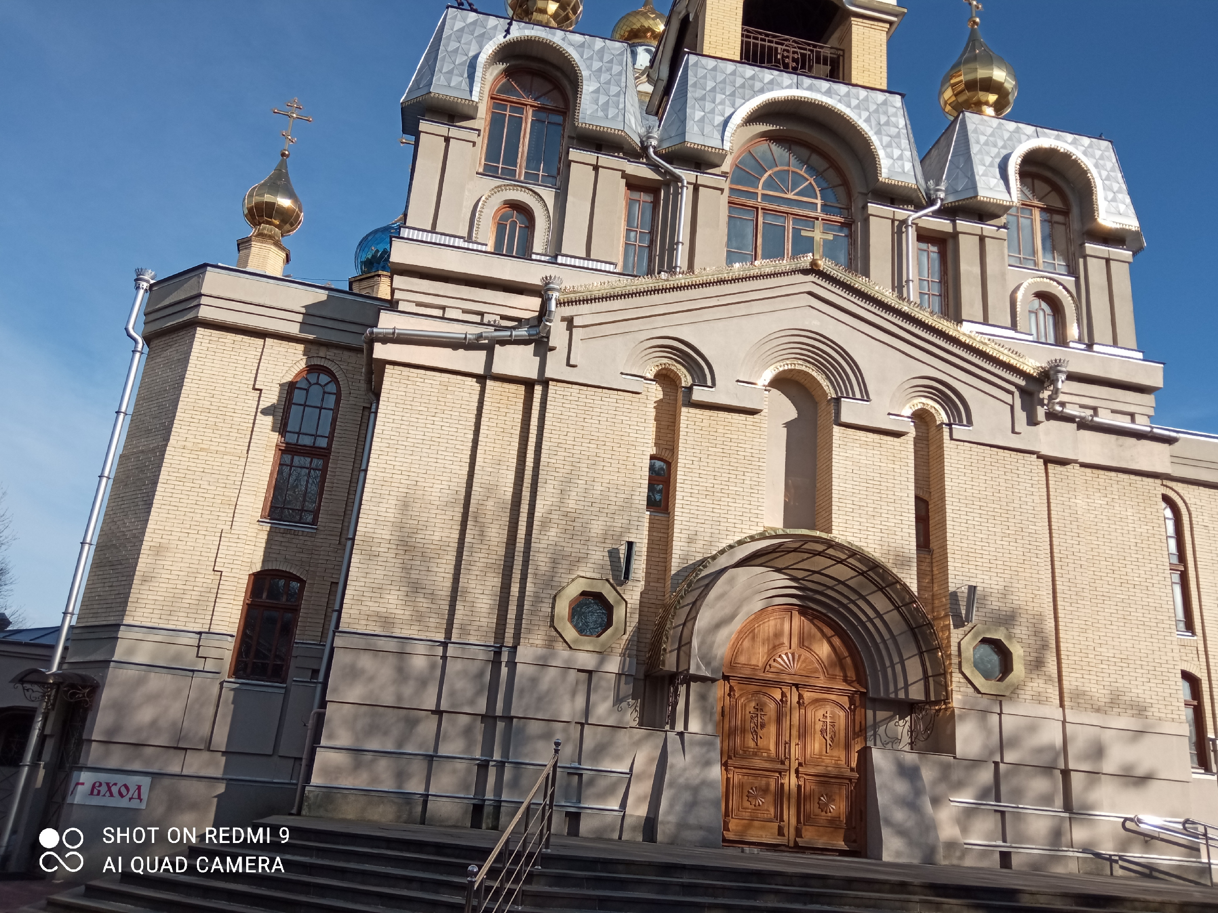 Главная достопримечательность города Ессентуки — курортный парк. Здесь уютно, спокойно и можно отдохнуть на славу19