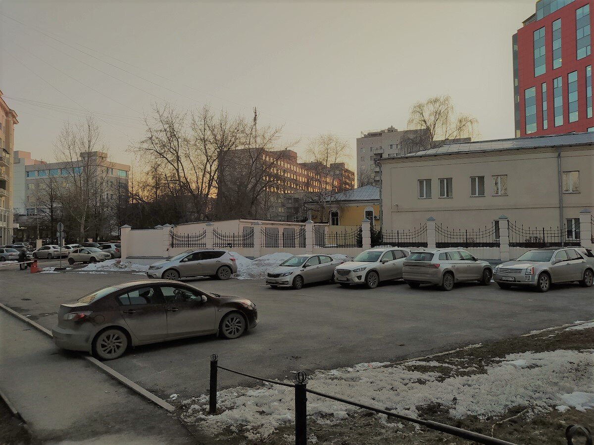 Боевых дружин 20 екатеринбург фото Екатеринбург, ул. Боевых дружин, д. 26 / ул. Шейнкмана, д. 15. Объект культурног