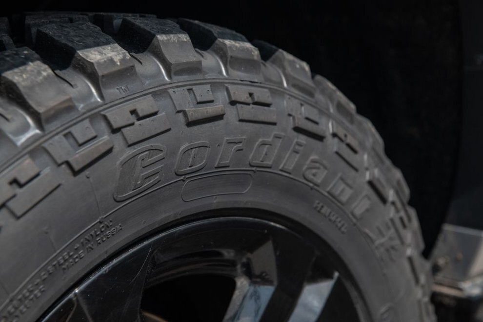 У второго поколения шин Cordiant Off-Road, новая конфигурация рисунка протектора и увеличенная высота грунтозацепов. Однако он остался симметричным и не менее агрессивным, чем раньше