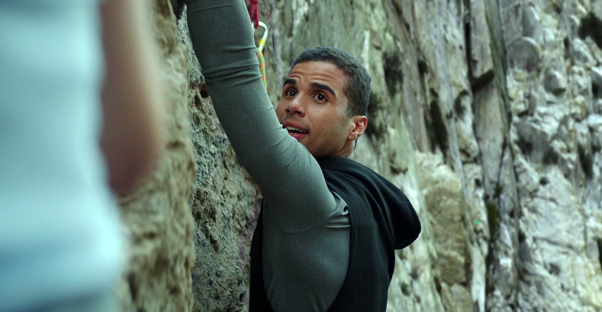 Без скалолазанья в фильме «Вышка» не обошлось. Правда, их совсем мало