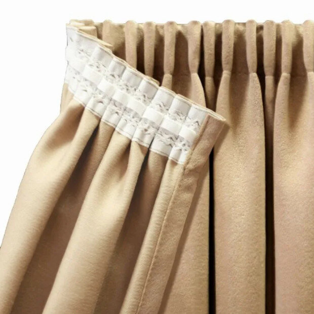 Шторная лента пришивается к верхнему краю штор, занавесок, ламбрекенов/фото с сайта cdn2.static1-sima-land.com