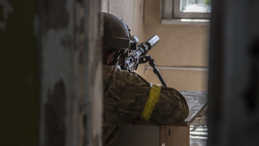   AP Oleksandr Ratushniak